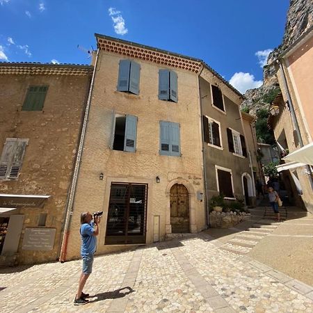 La Bonne Etoile - The Good Star Moustiers-Sainte-Marie Exterior foto