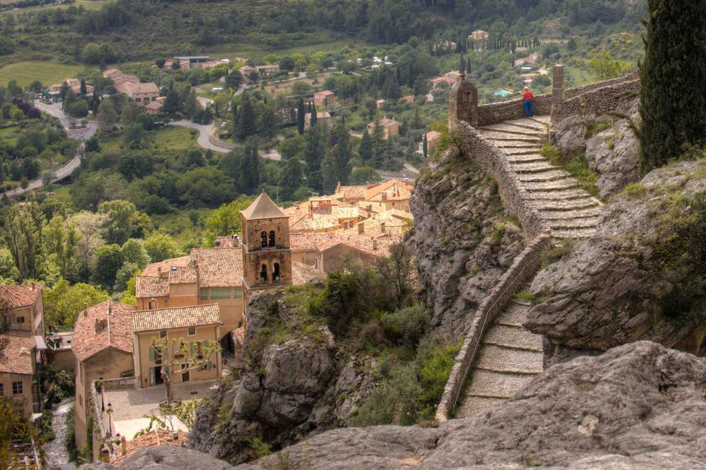 La Bonne Etoile - The Good Star Moustiers-Sainte-Marie Exterior foto